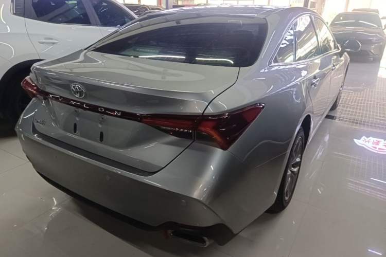 Used Toyota Avalon 2019 2.0L Luxury Edition China VI Standard Rear Right 45 Deg
