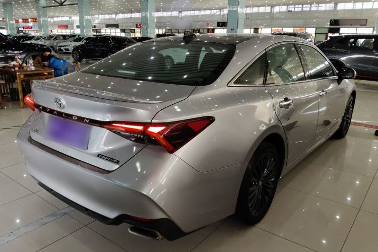 Used Toyota Avalon 2019 2.5L Touring Premium Version China VI Standard Rear Right 45 Deg