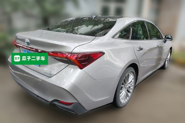 Used Toyota Avalon 2019 Dual-Engine 2.5L XLE Prestige Version China VI Standard Rear Right 45 Deg