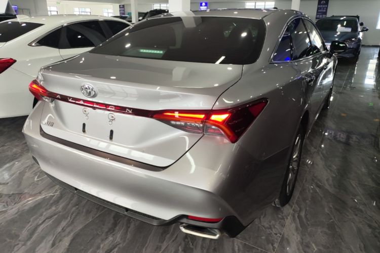 Used Toyota Avalon 2019 2.0L Luxury Edition China VI Standard Rear Right 45 Deg