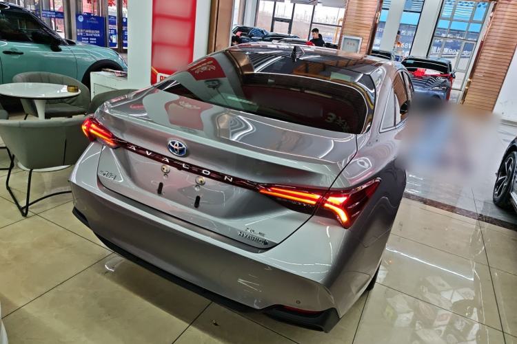 Used Toyota Avalon 2019 Dual-Engine 2.5L XLE Prestige Version China VI Standard Rear Right 45 Deg