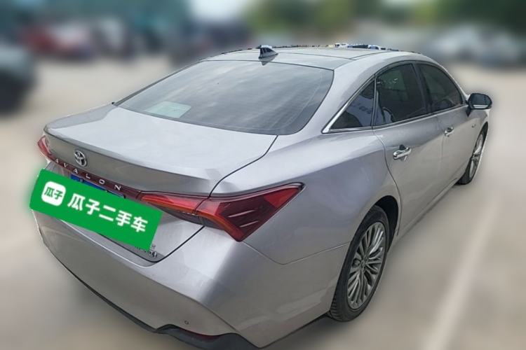 Used Toyota Avalon 2019 Dual-Engine 2.5L XLE Prestige Version China VI Standard Rear Right 45 Deg