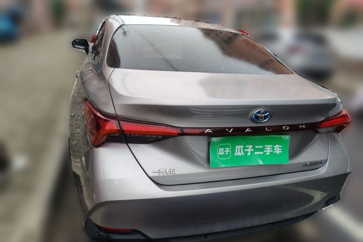 Used Toyota Avalon 2019 Dual-Engine 2.5L Luxury Edition China VI Standard Rear