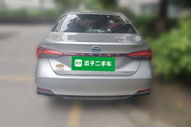 Used Toyota Avalon 2019 Dual-Engine 2.5L Luxury Edition China VI Standard Rear