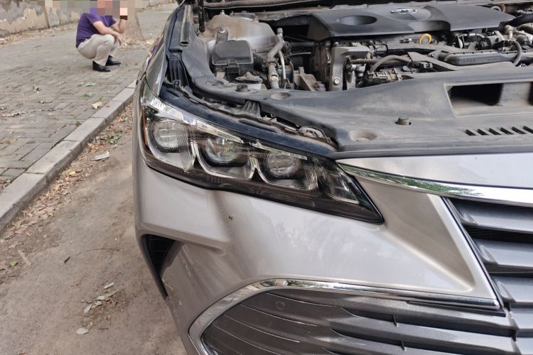Used Toyota Avalon 2019 2.0L XLE Premium Edition China VI Right Front Headlight