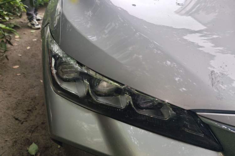 Used Toyota Avalon 2019 Dual-Engine 2.5L Luxury Edition China VI Standard Right Front Headlight