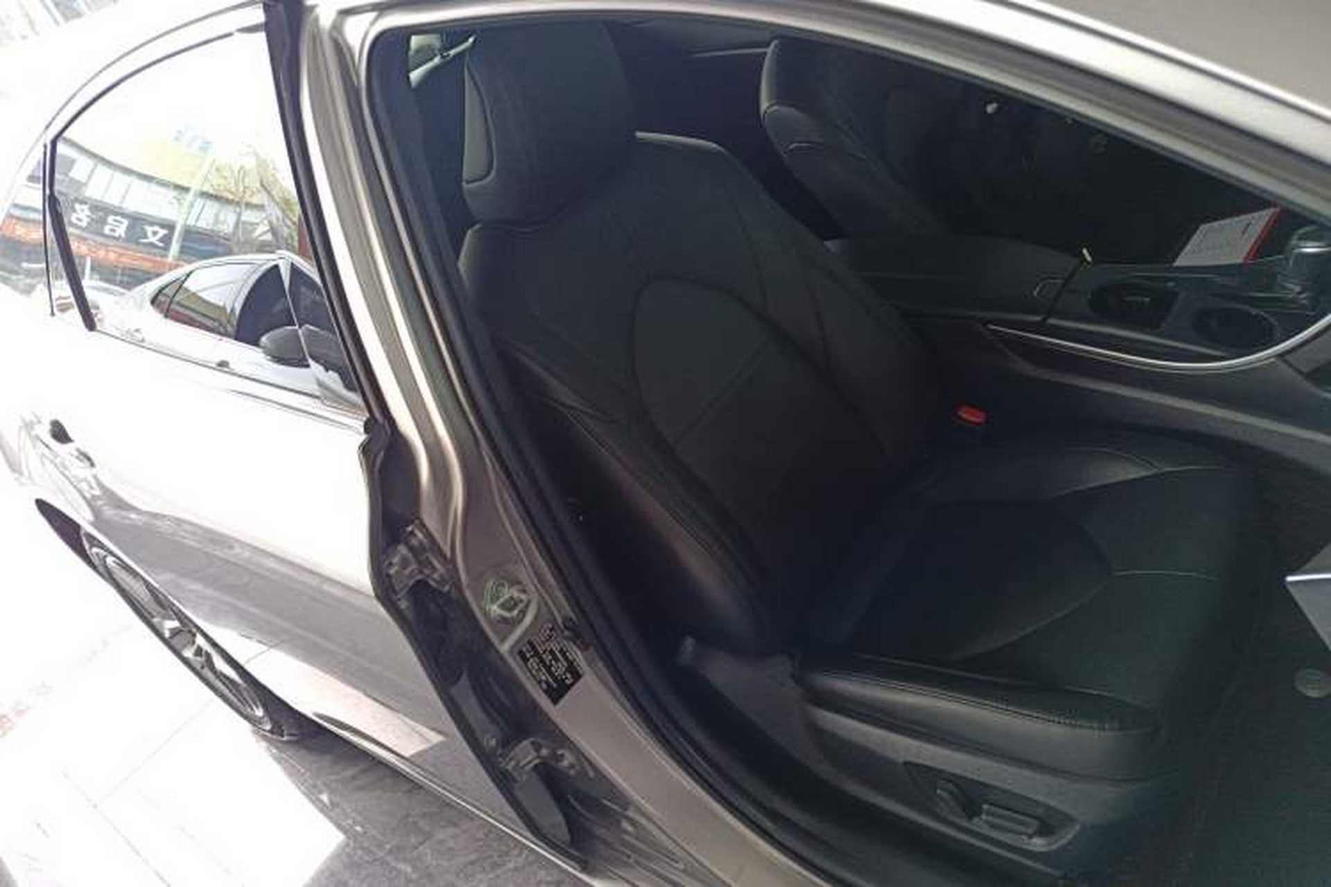 Used Toyota Avalon 2019 2.0L Luxury Edition China VI Standard Right Front Seat