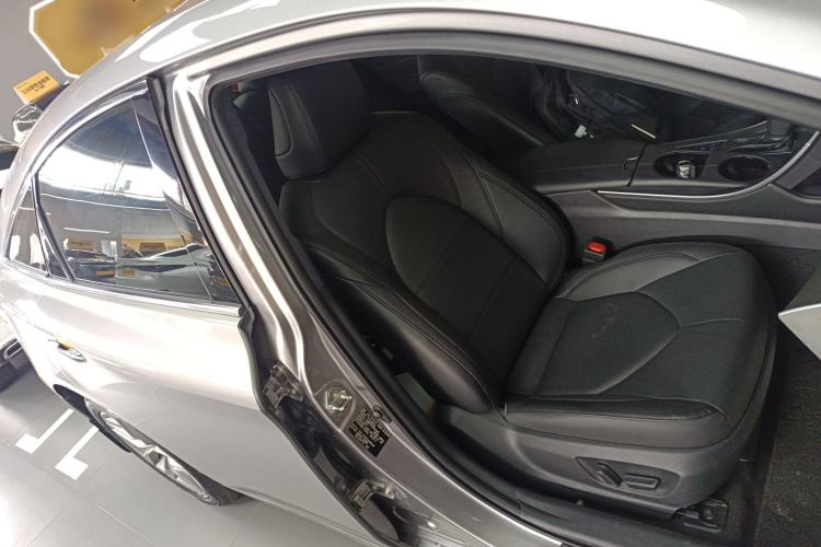 Used Toyota Avalon 2019 Dual-Engine 2.5L Luxury Edition China VI Standard Right Front Seat
