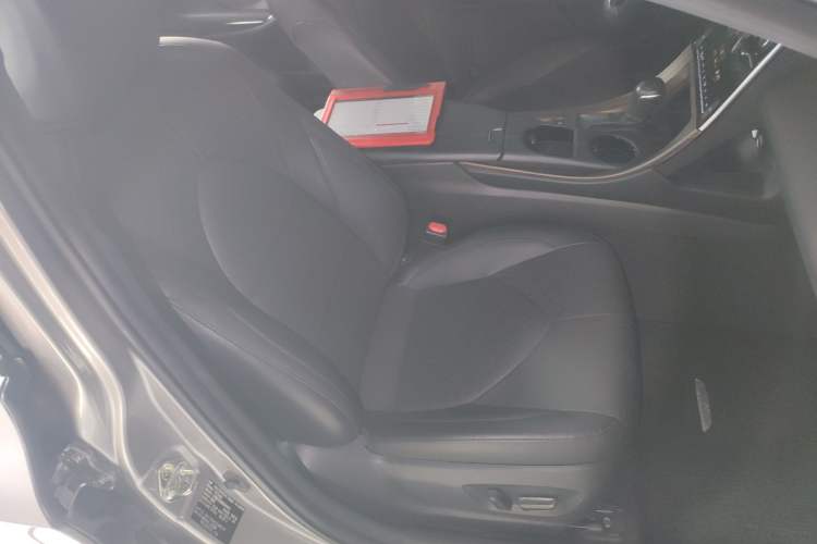 Used Toyota Avalon 2019 2.0L Luxury Edition China VI Standard Right Front Seat
