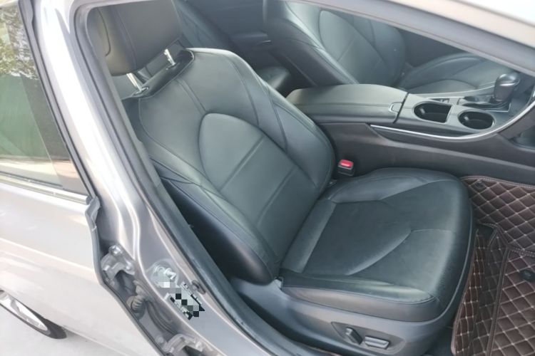 Used Toyota Avalon 2019 2.0L Luxury Edition China VI Standard Right Front Seat