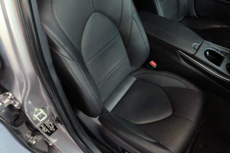 Used Toyota Avalon 2019 2.0L XLE Premium Edition China VI Right Front Seat