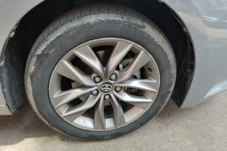 Used Toyota Avalon 2019 Dual-Engine 2.5L Luxury Edition China VI Standard Right Front Wheel Hub