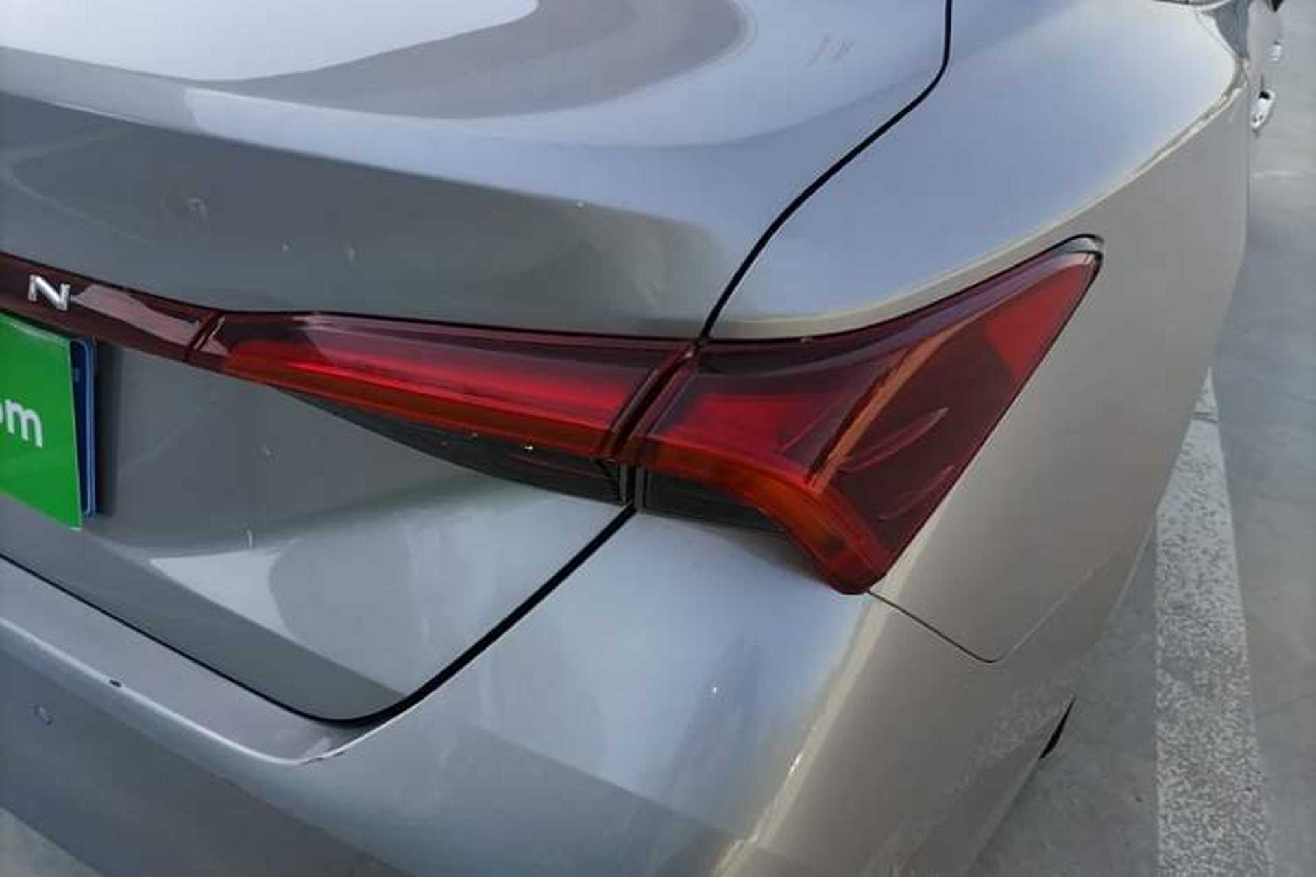 Used Toyota Avalon 2019 2.0L Luxury Edition China VI Standard Right Rear Taillight