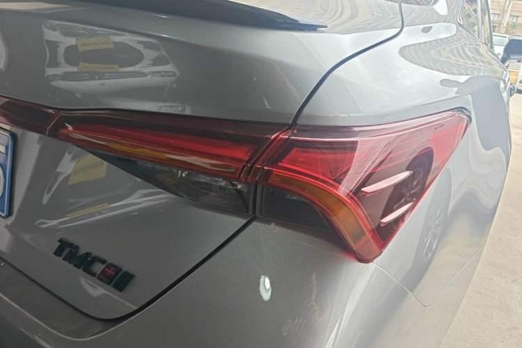 Used Toyota Avalon 2019 2.0L Luxury Edition China VI Standard Right Rear Taillight