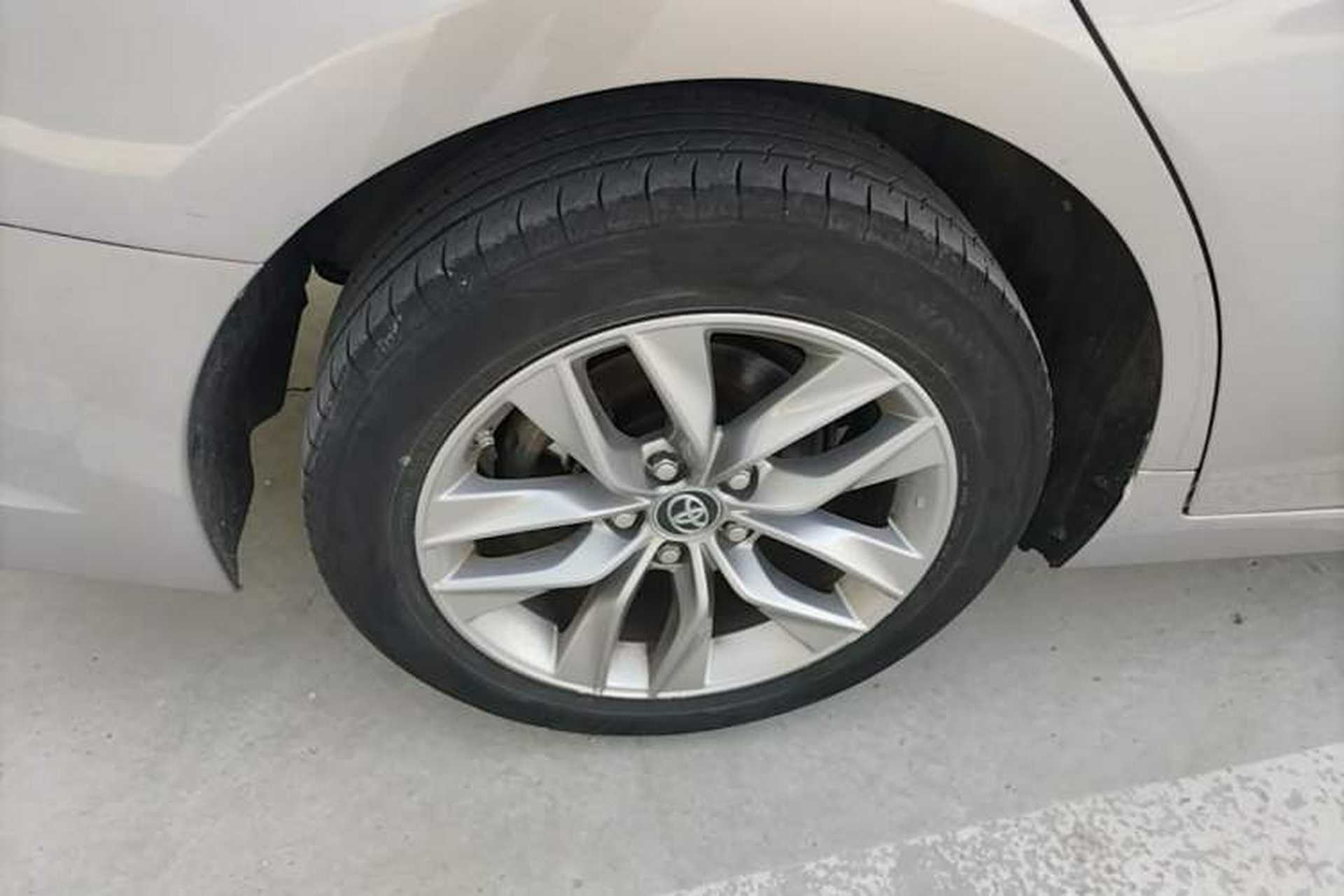 Used Toyota Avalon 2019 2.0L Luxury Edition China VI Standard Right Rear Wheel Hub