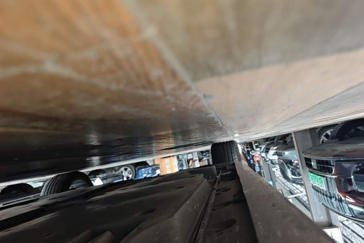 Used Toyota Avalon 2019 2.5L Touring Premium Version China VI Standard Right Side Sill