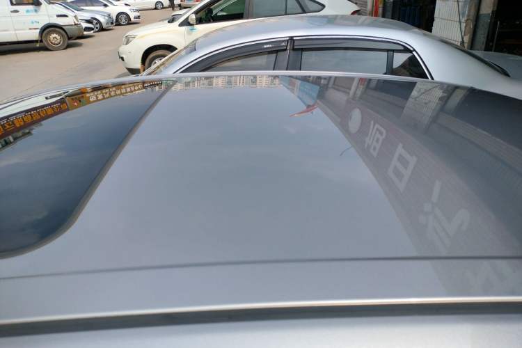 Used Toyota Avalon 2019 2.0L XLE Premium Edition China VI Roof