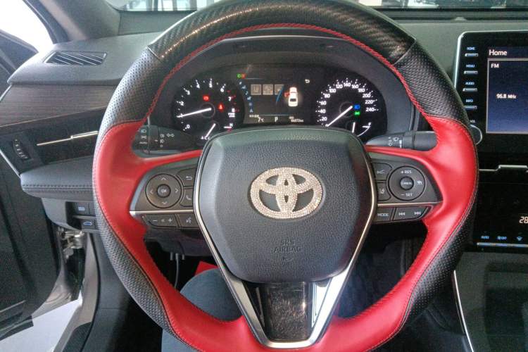 Used Toyota Avalon 2019 2.0L Ambition Edition China VI Steering Wheel