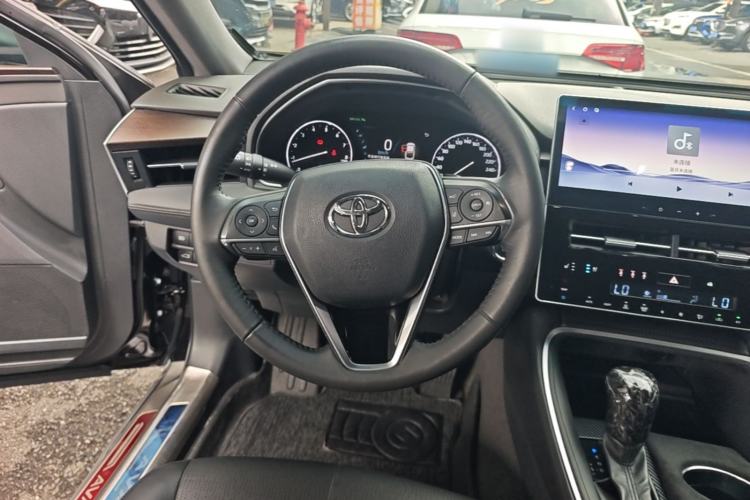Used Toyota Avalon 2019 2.5L Touring Premium Version China VI Standard Steering Wheel