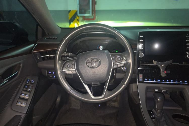 Used Toyota Avalon 2019 2.0L Luxury Edition China VI Standard Steering Wheel