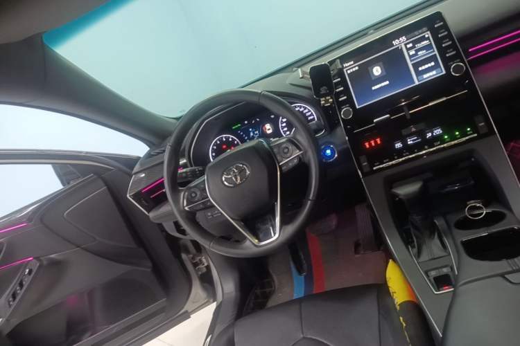 Used Toyota Avalon 2019 2.0L XLE Premium Edition China VI Steering Wheel