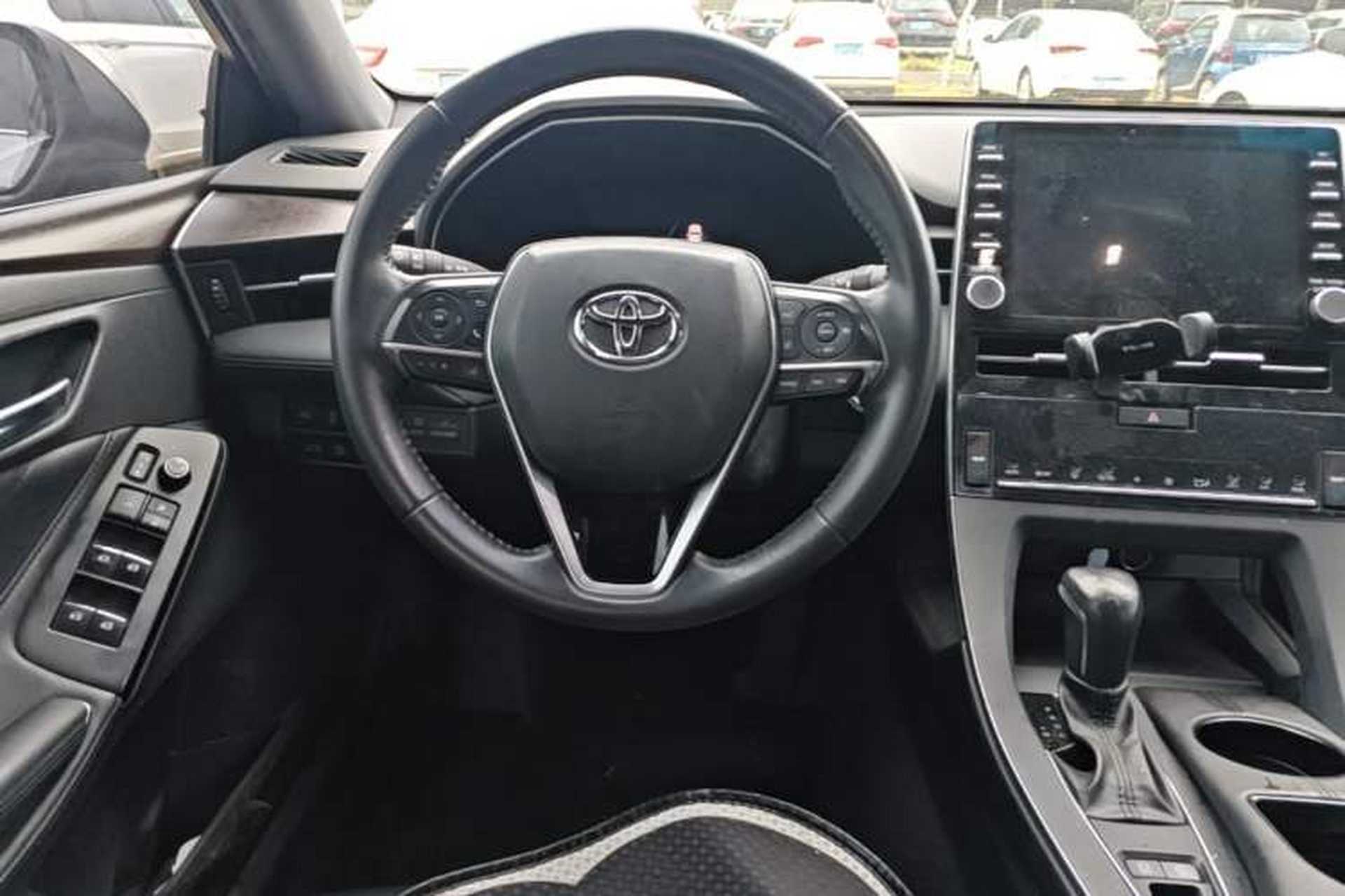Used Toyota Avalon 2019 2.0L Luxury Edition China VI Standard Steering Wheel