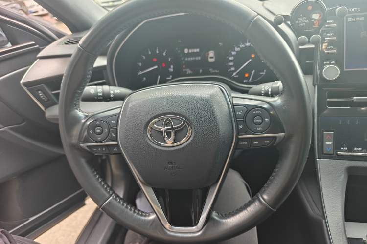 Used Toyota Avalon 2019 2.0L Luxury Edition China VI Standard Steering Wheel