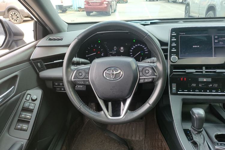 Used Toyota Avalon 2019 2.0L Luxury Edition China VI Standard Steering Wheel