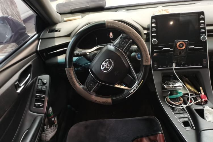 Used Toyota Avalon 2019 Dual-Engine 2.5L Luxury Edition China VI Standard Steering Wheel