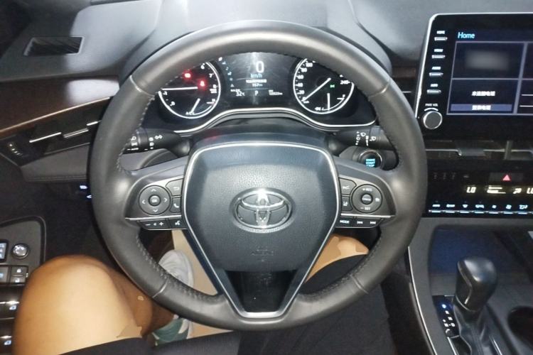 Used Toyota Avalon 2019 2.0L XLE Premium Edition China VI Steering Wheel