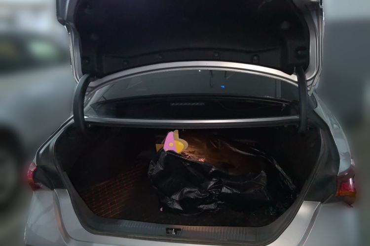 Used Toyota Avalon 2019 2.5L Ambition Version China VI Standard Trunk