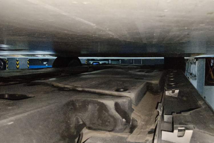 Used Toyota Avalon 2019 2.5L Touring Premium Version China VI Standard Chassis Rear Left