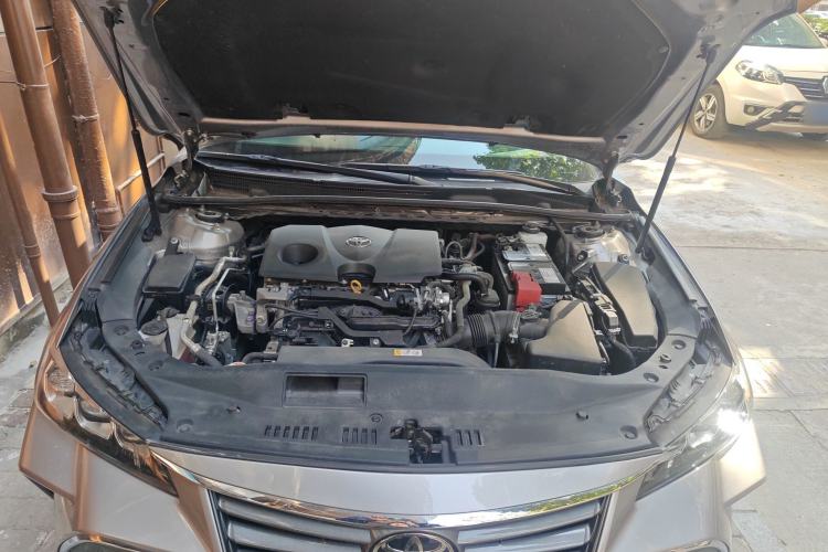 Used Toyota Avalon 2019 2.0L XLE Premium Edition China VI Engine Bay