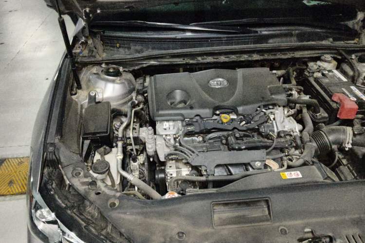 Used Toyota Avalon 2019 2.5L Touring Premium Version China VI Standard Engine Bay Right