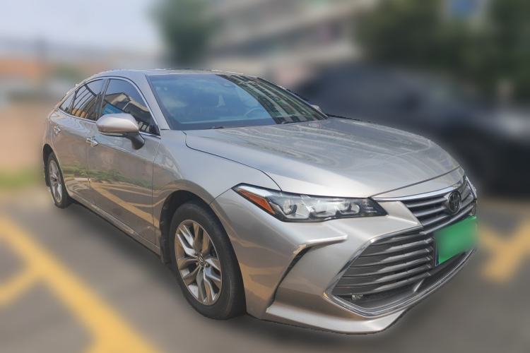 Used Toyota Avalon 2019 2.0L Luxury Edition China VI Standard Front Right 45 Deg