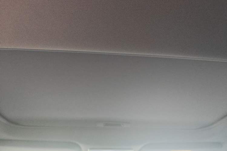 Used Toyota Avalon 2019 2.0L Luxury Edition China VI Standard Headliner