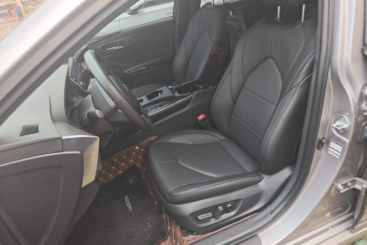 Used Toyota Avalon 2019 2.0L Luxury Edition China VI Standard Left Front Seat