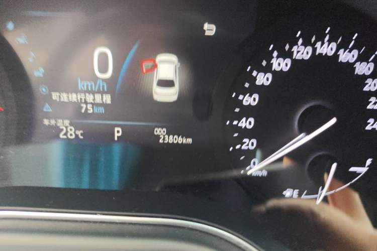 Used Toyota Avalon 2019 2.0L Luxury Edition China VI Standard Odometer Close Up