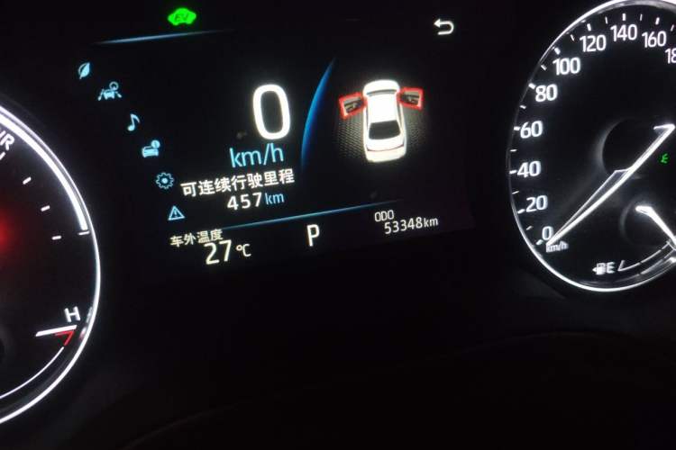 Used Toyota Avalon 2019 Dual-Engine 2.5L Luxury Edition China VI Standard Odometer Close Up