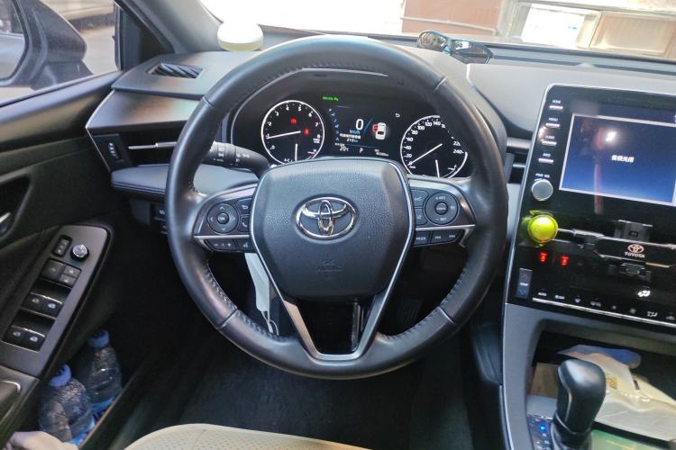 Used Toyota Avalon 2019 2.0L XLE Premium Edition China VI Steering Wheel