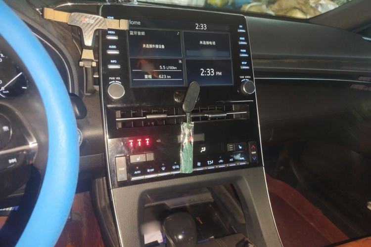 Used Toyota Avalon 2019 Dual-Engine 2.5L XLE Prestige Version China VI Standard Audio And AC Panel