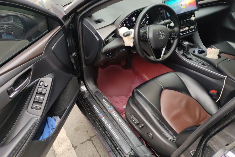 Used Toyota Avalon 2019 2.0L Ambition Edition China VI Driver Seat