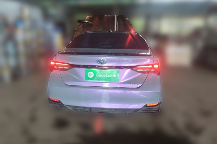 Used Toyota Avalon 2019 Dual-Engine 2.5L XLE Prestige Version China VI Standard Exterior 4