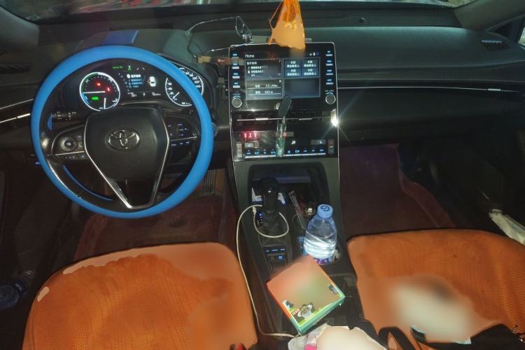 Used Toyota Avalon 2019 Dual-Engine 2.5L XLE Prestige Version China VI Standard Interior 2