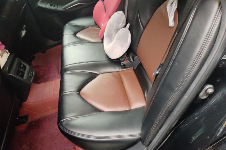 Used Toyota Avalon 2019 2.0L Ambition Edition China VI Left Rear Seat