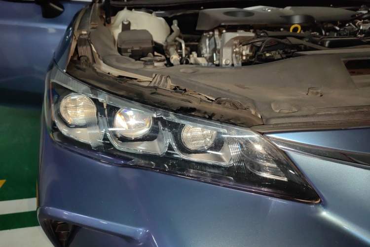 Used Toyota Avalon 2019 2.0L Luxury Edition China VI Standard Right Front Headlight