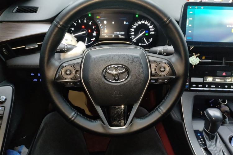 Used Toyota Avalon 2019 2.0L Ambition Edition China VI Steering Wheel
