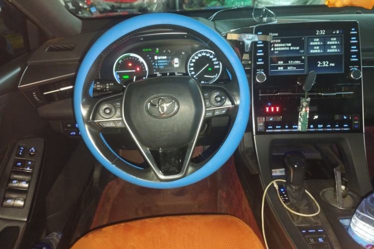 Used Toyota Avalon 2019 Dual-Engine 2.5L XLE Prestige Version China VI Standard Steering Wheel