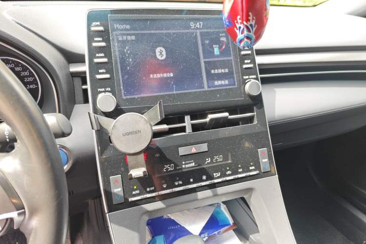 Used Toyota Avalon 2019 Dual-Engine 2.5L Luxury Edition China VI Standard Audio And AC Panel