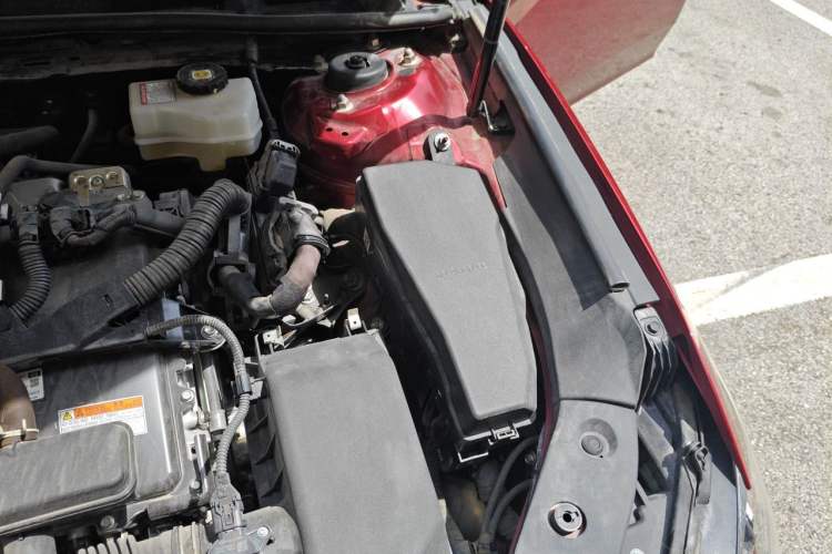 Used Toyota Avalon 2019 Dual-Engine 2.5L Luxury Edition China VI Standard Engine Bay Left